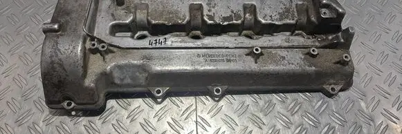 Mercedes-Benz ML W163 Rocker cam cover A6280160605