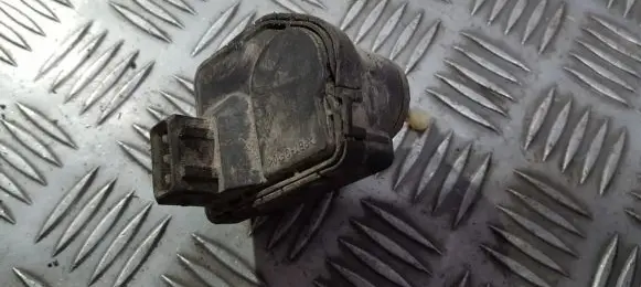 Volkswagen Golf III Headlight level adjustment motor 1h0941295b
