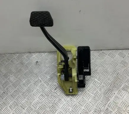 BMW 7 F01 F02 F03 F04 Brake pedal 1160421