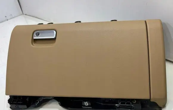 Porsche Cayenne (92A) Glove box 7P5