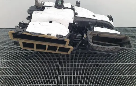 Hyundai Tucson TL Interior heater climate box assembly 97100-D7040