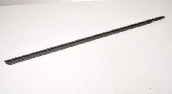 Mercedes-Benz GLA W156 X156 Front door windshield rail 
