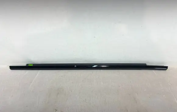 BMW X1 U11 Rubber seal rear door 9451536