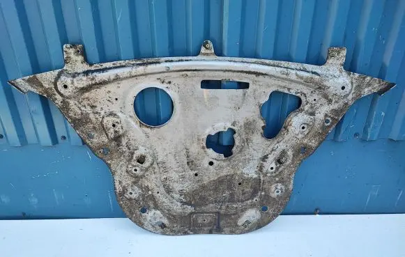 BMW 7 F01 F02 F03 F04 Engine splash shield/under tray 6777727 15072173