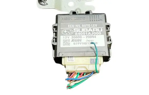 Subaru Legacy Light module LCM 84051AJ000 3560020094