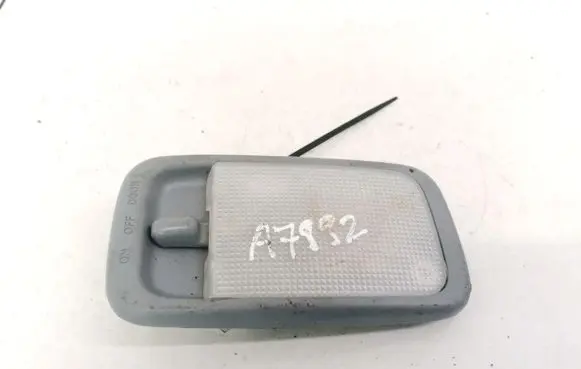Toyota RAV 4 (XA20) Rear seat light