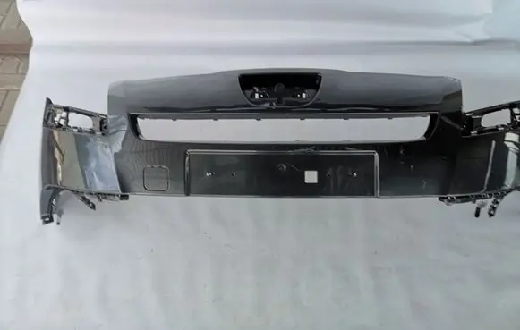 Peugeot 5008 Front bumper