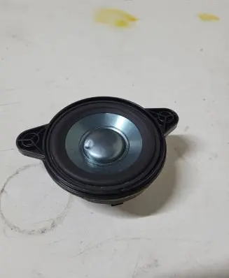 Mercedes-Benz E W212 Rear door speaker A2128201902