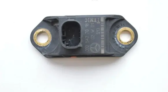 Mercedes-Benz SL R230 Airbag deployment crash/impact sensor A0025427018
