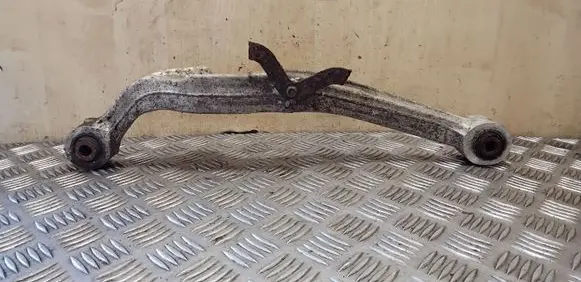 Rear control arm