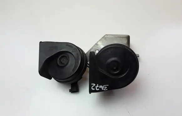 Ford Transit - Tourneo Connect Horn signal E30055306
