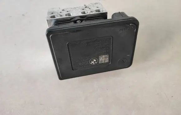 BMW 4 F36 Gran coupe ABS Pump 6887510 6887509