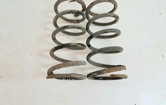 Toyota Avensis Verso Rear coil spring