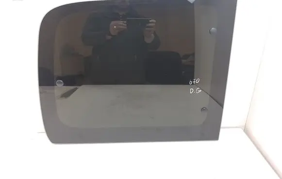 Citroen Berlingo Rear side window
