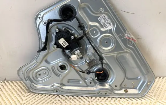 Hyundai ix20 Rear door window regulator with motor 834801K010