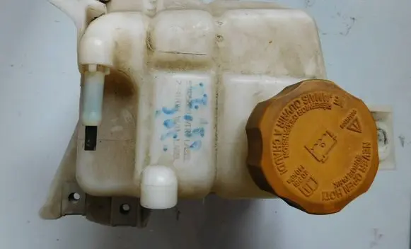 Opel Antara Coolant expansion tank/reservoir 95025829 20987017