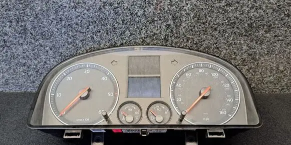 Volkswagen Touran I Speedometer (instrument cluster) 1T0920962A