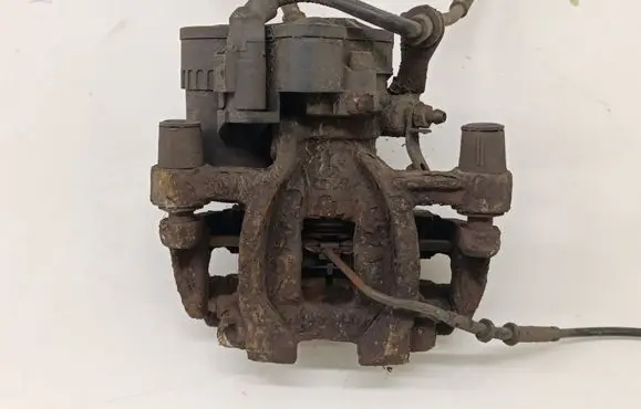 BMW 2 F46 Rear brake caliper 6798958