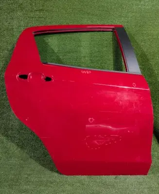 Toyota Yaris Rear door 