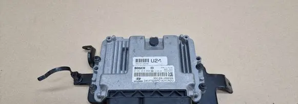 Hyundai i40 Engine control unit/module 391202A206