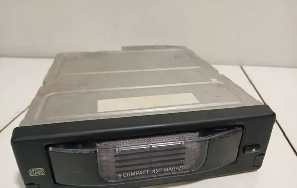 BMW 5 E60 E61 CD/DVD changer 65126941416 600340226142