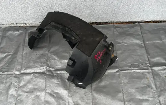 Fiat 500E Front arch 