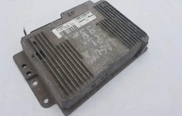 Renault Laguna I Engine control unit/module S113717115D 7700102294