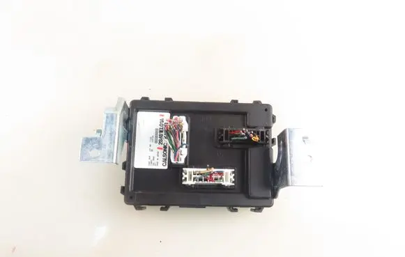 Nissan Versa Central body control module 284B1EL01A