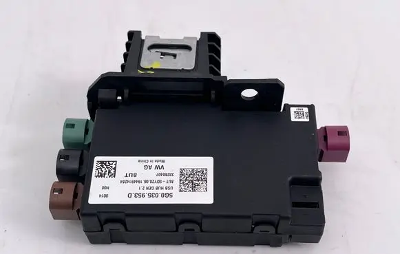 Volkswagen Golf VII USB control unit 5G0035953D 33288407 1944914284