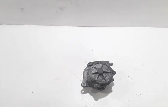 BMW 5 E39 Vacuum pump 961110885