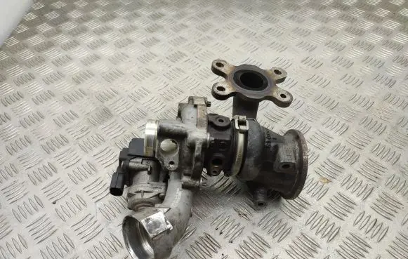Volkswagen Golf VII Turbo 04E145713B