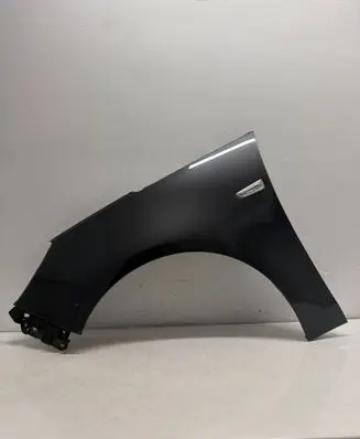 Opel Zafira C Fender 