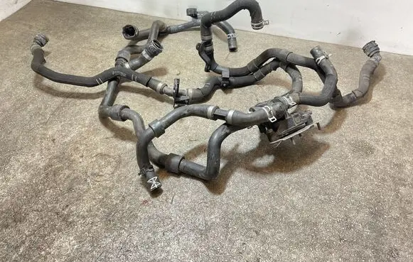 Audi E-tron GT Engine coolant pipe/hose 9J1121448