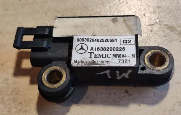 Mercedes-Benz ML W163 Airbag deployment crash/impact sensor A1638200226