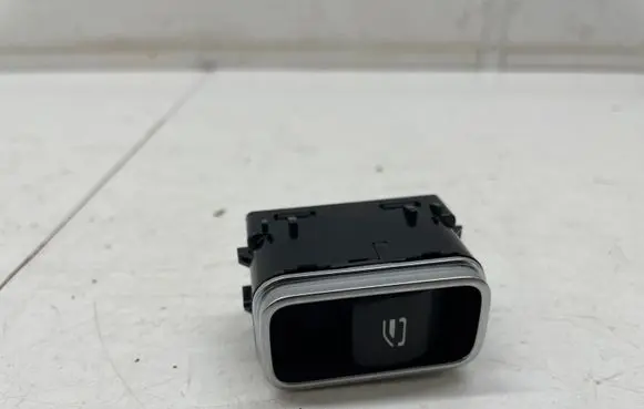 Mercedes-Benz A W177 Electric window control switch A1679050201