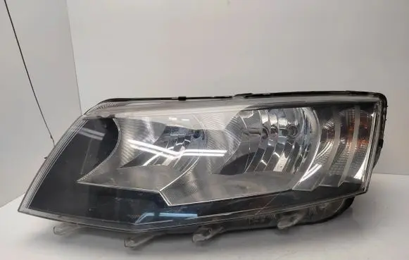 Skoda Octavia Mk3 (5E) Headlight/headlamp 15D31