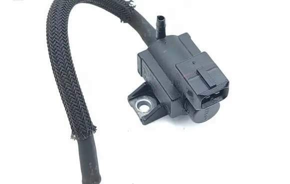 Lexus IS 220D-250-350 Valve vacuum 72828606 258600R010