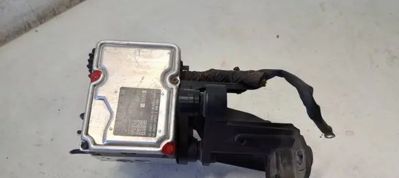 Mercedes-Benz E W212 ABS Pump A0009019800 A0094316212 0009019800