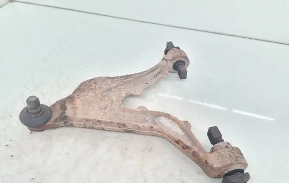 Volvo S70 V70 V70 XC Front lower control arm/wishbone A2112599