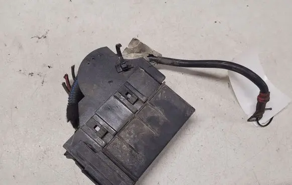 Opel Zafira A Fuse box set 09131668 9685661
