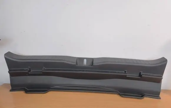 Toyota Yaris Cross Trunk/boot sill cover protection 583870D290