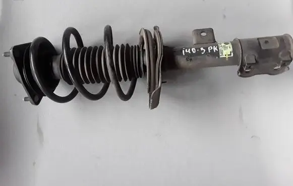 Hyundai i40 Front shock absorber/damper 546513Z430