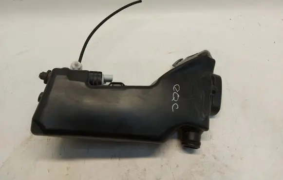 Mercedes-Benz EQC Windscreen/windshield washer pump A2058600160JLK01