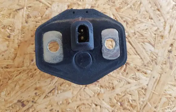 BMW 5 E39 Front door lock loop/hook striker 8176350