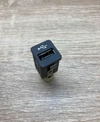 BMW 5 GT F07 USB socket connector 9167196