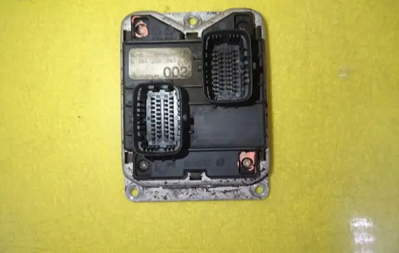 Alfa Romeo 156 Engine control unit/module 0261204947