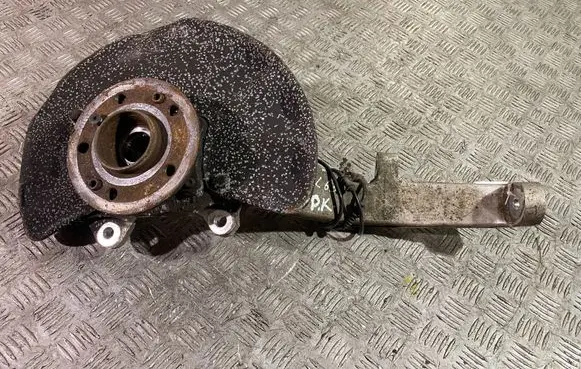Mercedes-Benz GL X166 Front wheel hub 16609