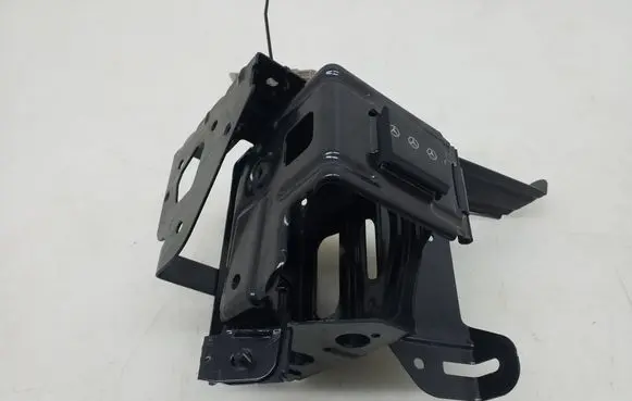 Mercedes-Benz C W204 Battery bracket A2045400440