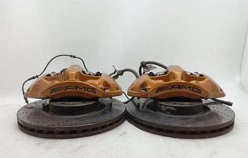Mercedes-Benz C W205 Front Brake Caliper Pad/Carrier A2054216798