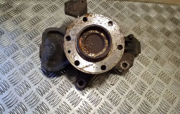Mercedes-Benz Sprinter W906 Front wheel hub spindle knuckle